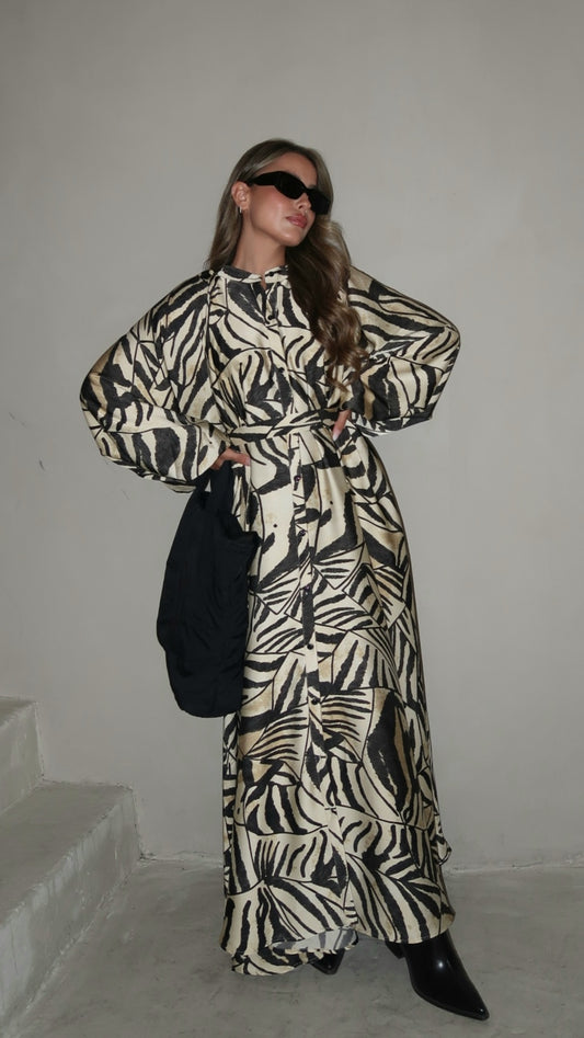 שמלת קלוש אוברסייז כפתורים סידני | בז