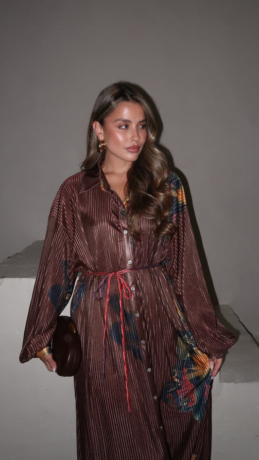 שמלת פליסה כפתורים קארן | חום