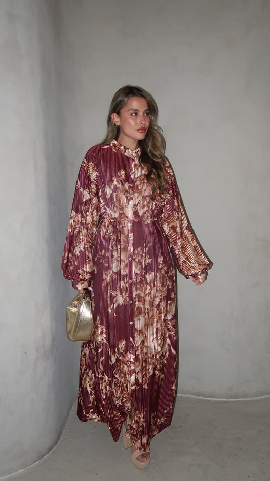 שמלת פליסה כפתורים קארן | בורדו