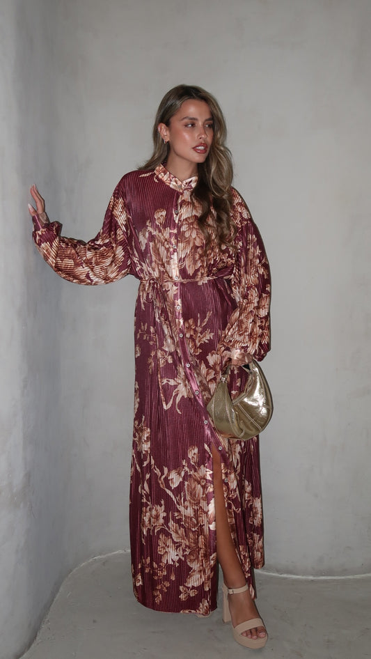 שמלת פליסה כפתורים קארן | בורדו