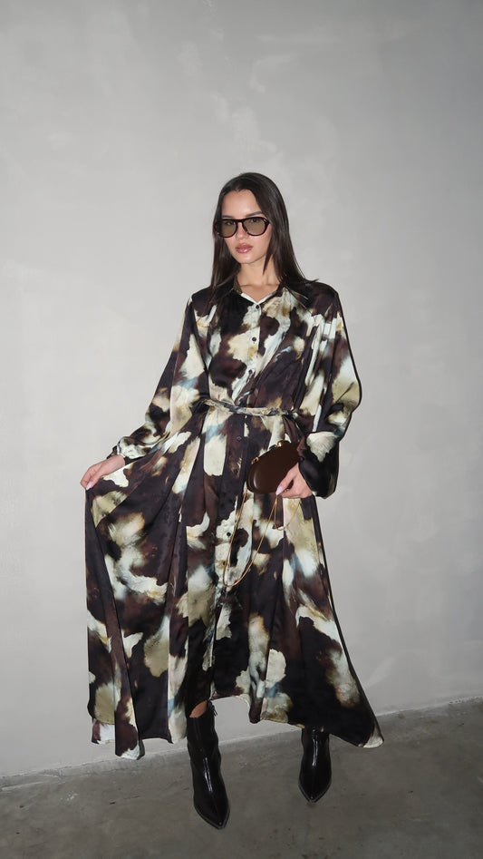 שמלת מקסי אוברסייז כפתורים ניקולה | חום/בז