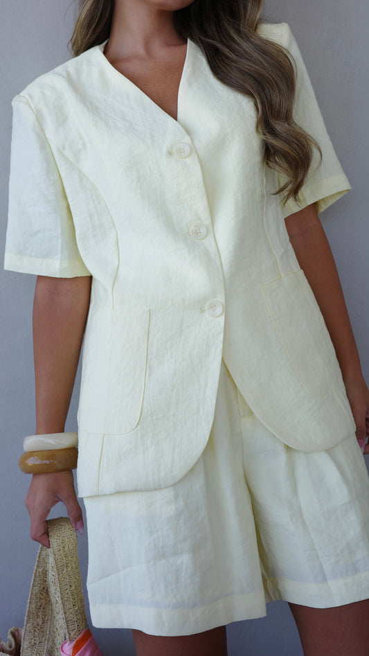 חליפת שורט מחויט | צהוב בננה