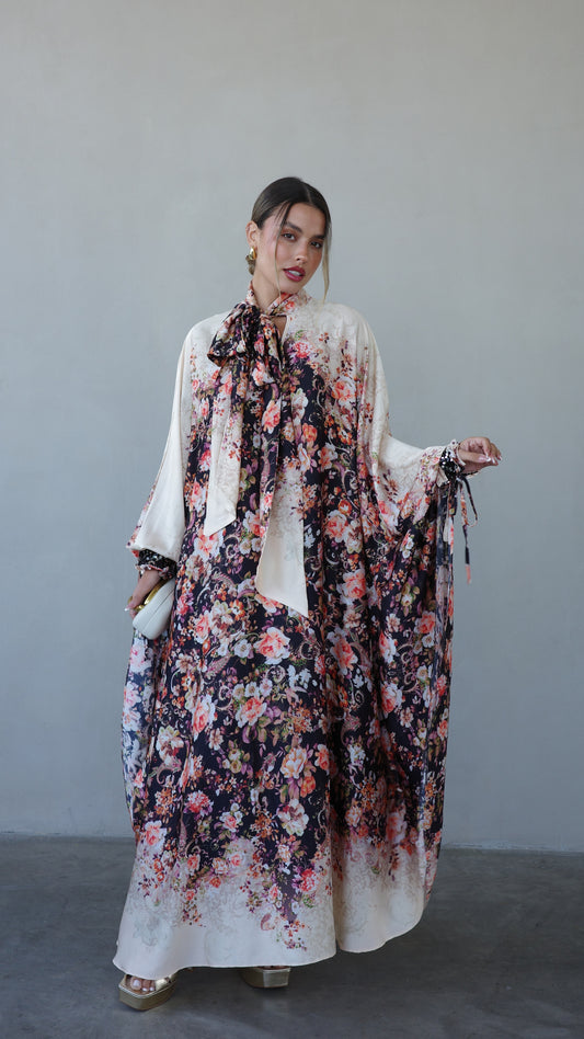 שמלת אוברסייז מעוגלת עניבה גוצי | שמנת שחור