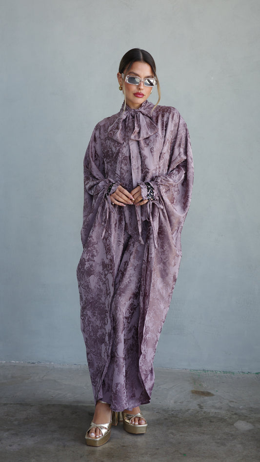 שמלת אוברסייז מעוגלת עניבה גוצי | סגול חום