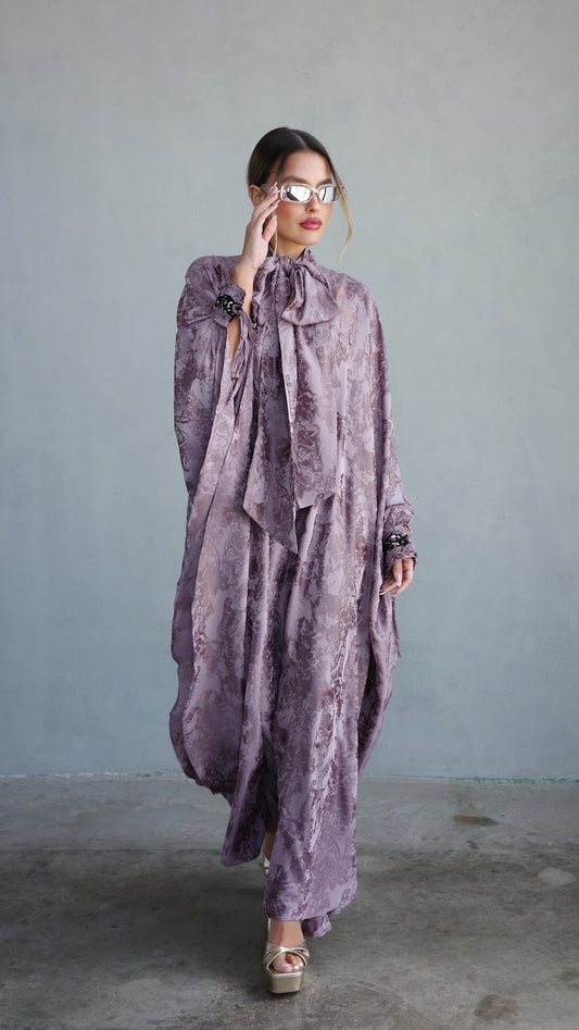 שמלת אוברסייז מעוגלת עניבה גוצי | סגול חום