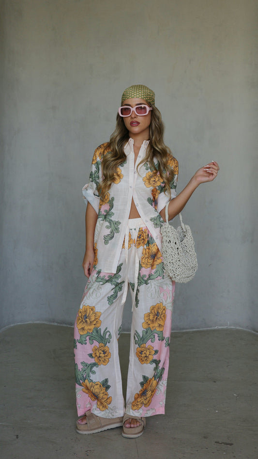 חליפת מכנס קנקון | לבן/ורוד