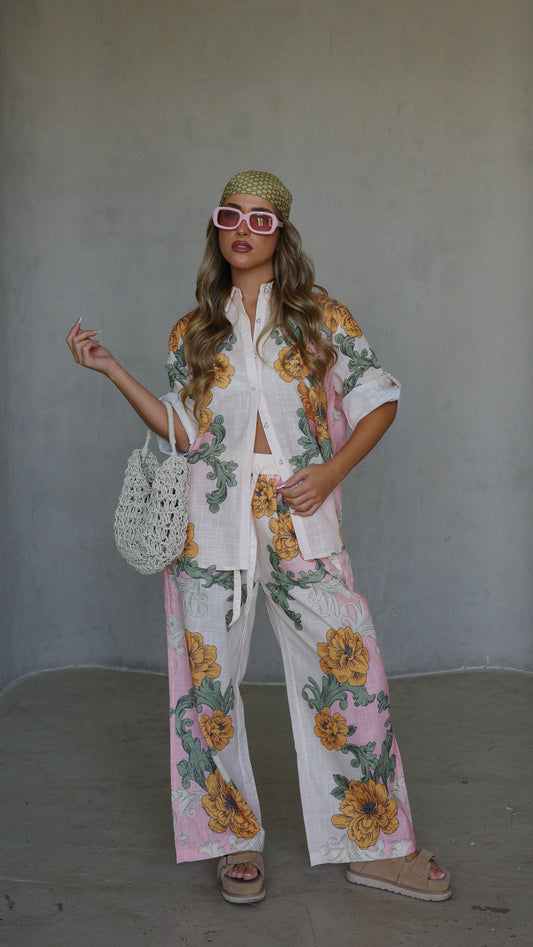 חליפת מכנס קנקון | לבן/ורוד