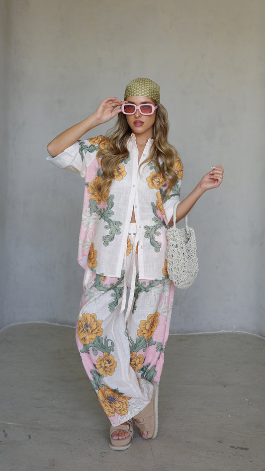 חליפת מכנס קנקון | לבן/ורוד