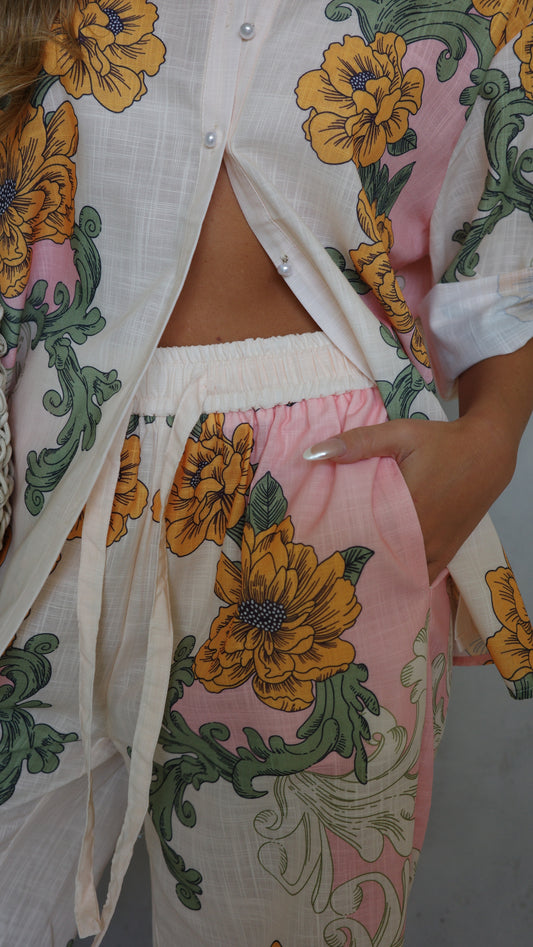 חליפת מכנס קנקון | לבן/ורוד