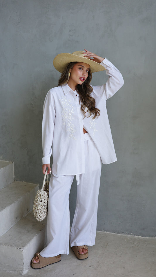 חליפת מכנס משולבת רקמה וחרוזים | לבן