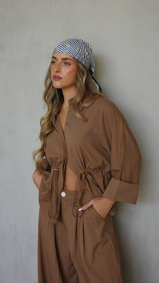 חליפת מכנס גומי כיווץ מקארתי חום| כחול