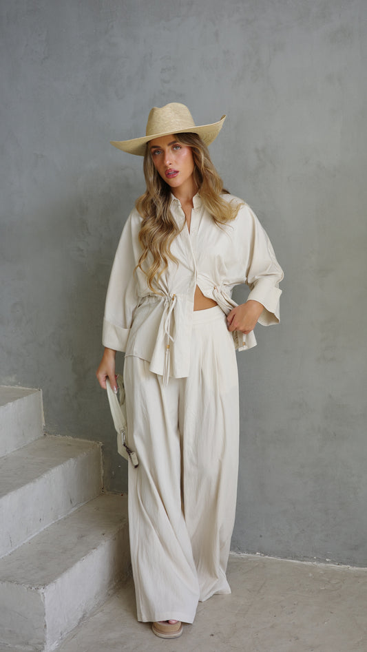 חליפת מכנס גומי כיווץ מקארתי | בז