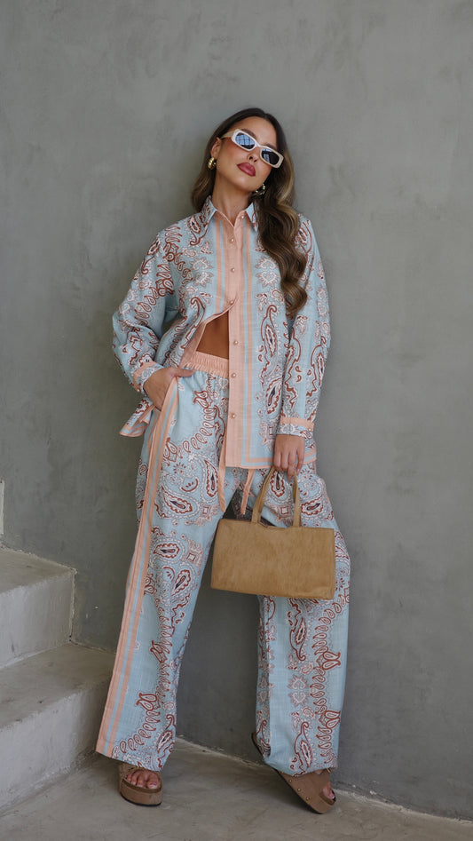 חליפת מכנס לטיסיה | תכלת/אפרסק