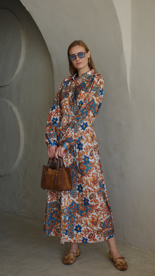 שמלת פליסה כפתורים אבלין | שמנת/כתום