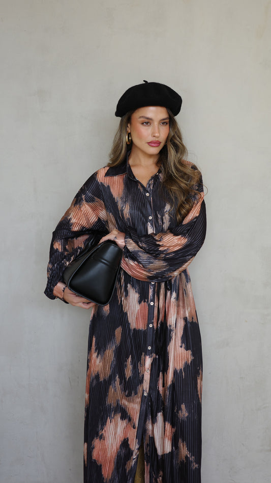 שמלת פליסה כפתורים אבלין | שחור