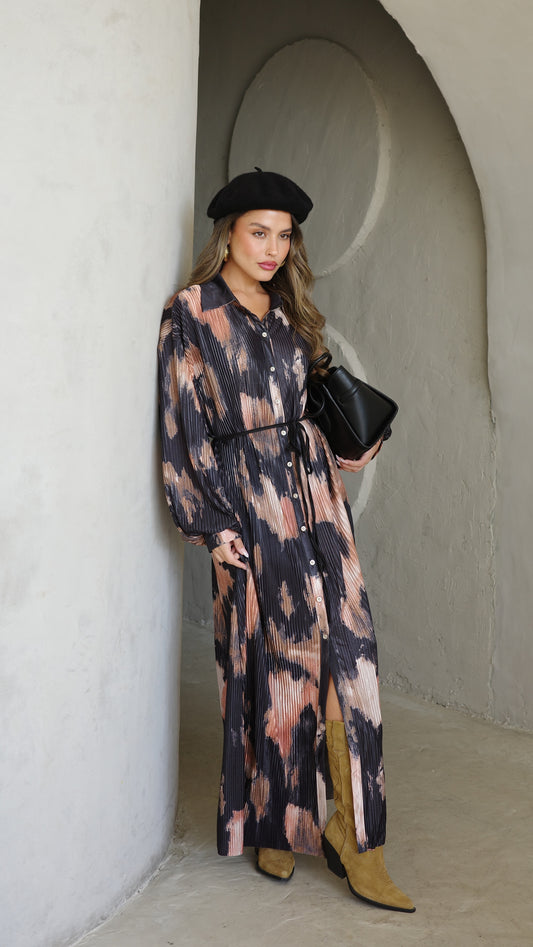 שמלת פליסה כפתורים אבלין | שחור