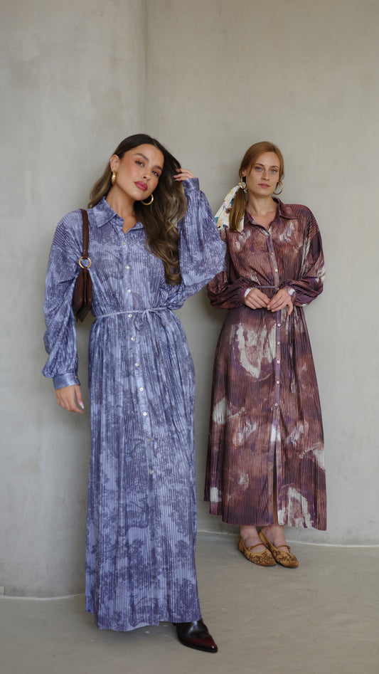 שמלת פליסה כפתורים אבלין | חום