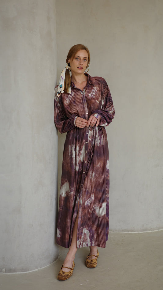 שמלת פליסה כפתורים אבלין | חום