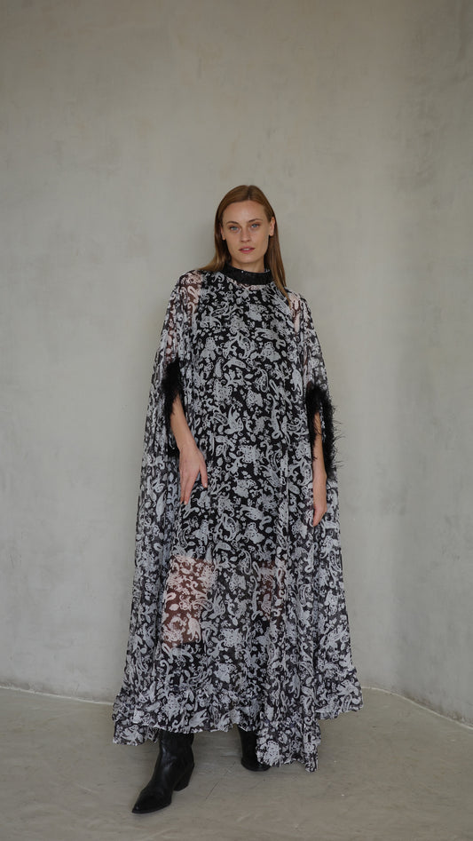 שמלת אוברסייז שיפון מעוגלת | שחור