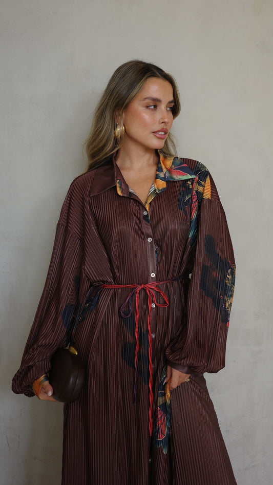 שמלת פליסה כפתורים קארן | חום