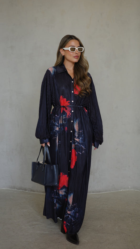 שמלת פליסה כפתורים קארן | שחור