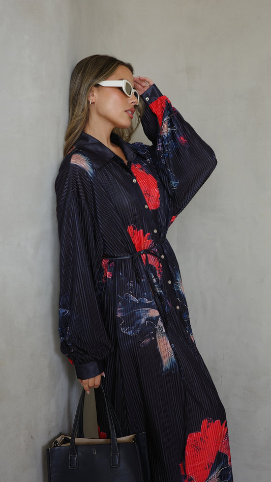 שמלת פליסה כפתורים קארן | שחור