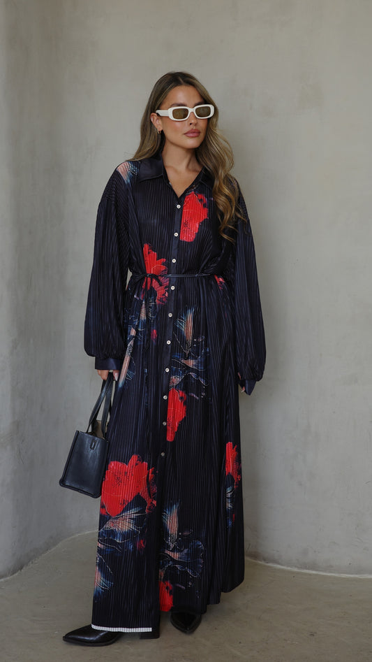 שמלת פליסה כפתורים קארן | שחור