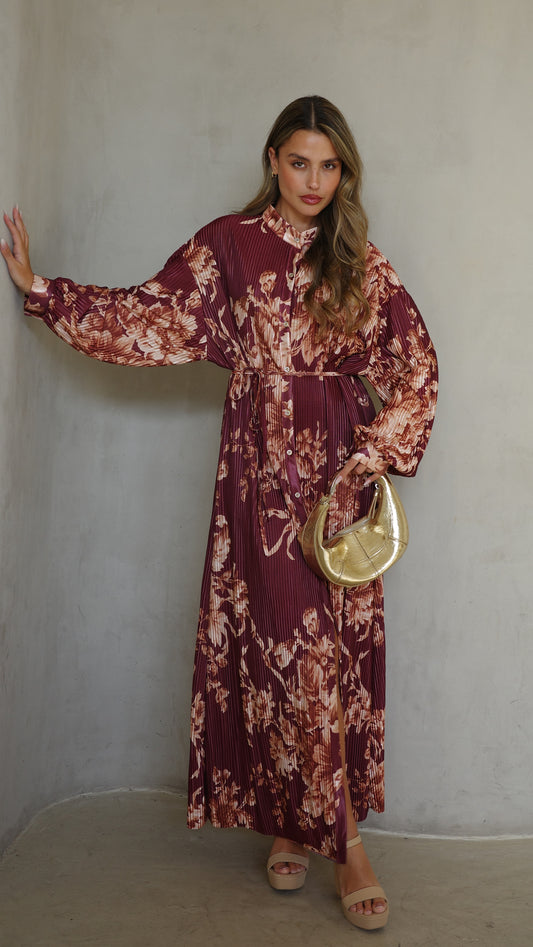 שמלת פליסה כפתורים קארן | בורדו