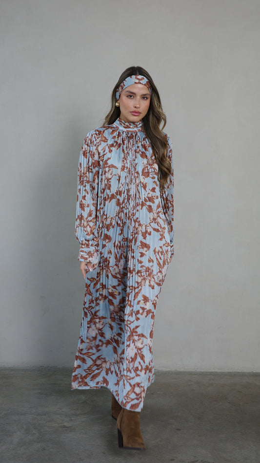 שמלת מידי פליסה קנדרה | תכלת/חום