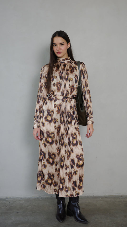 שמלת מידי פליסה קנדרה | בז/חום