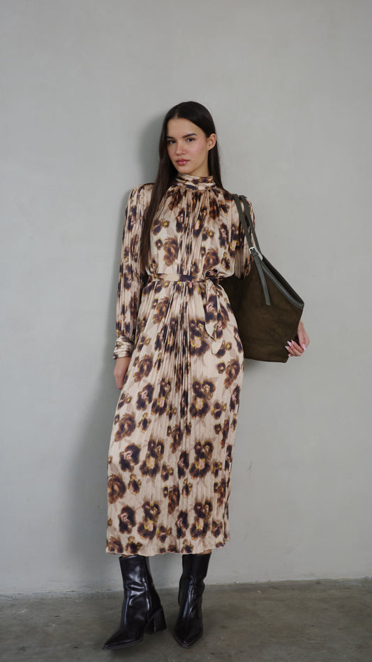 שמלת מידי פליסה קנדרה | בז/חום