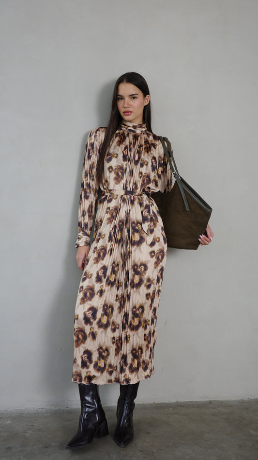 שמלת מידי פליסה קנדרה | בז/חום