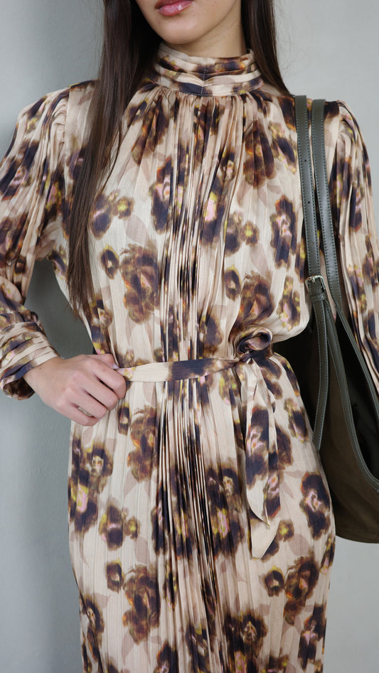 שמלת מידי פליסה קנדרה | בז/חום