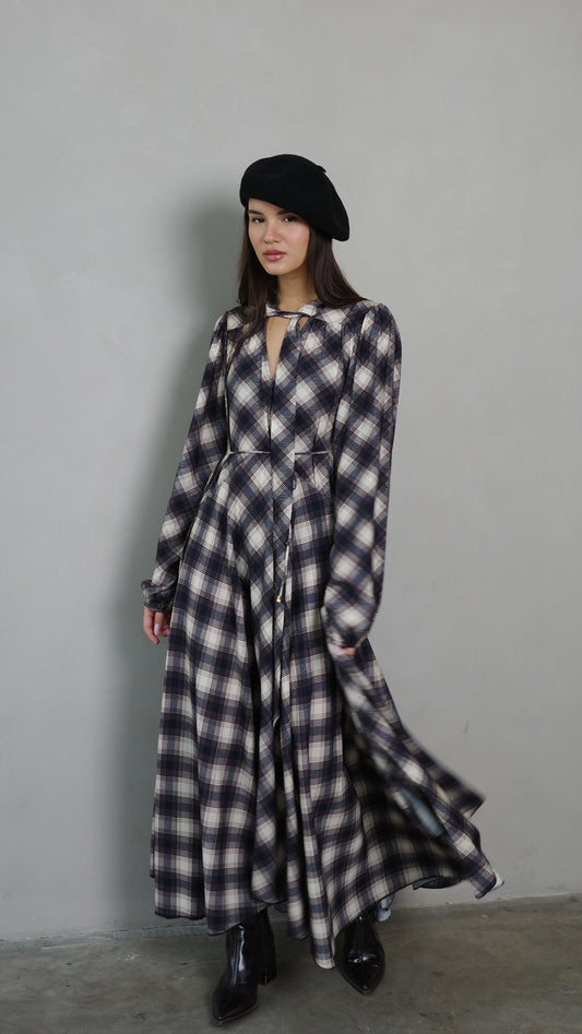 שמלת קלוש עניבה קארינה משבצות | בז/אפור