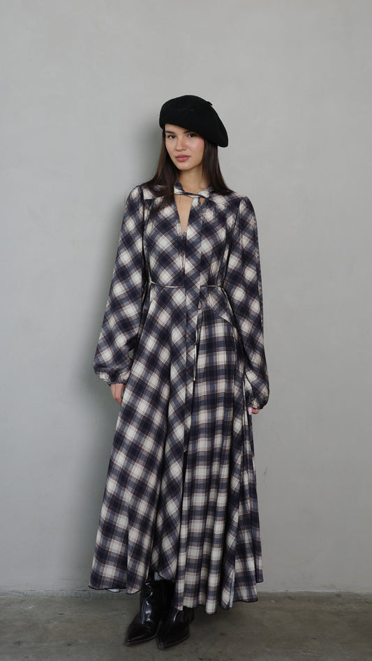 שמלת קלוש עניבה קארינה משבצות | בז/אפור