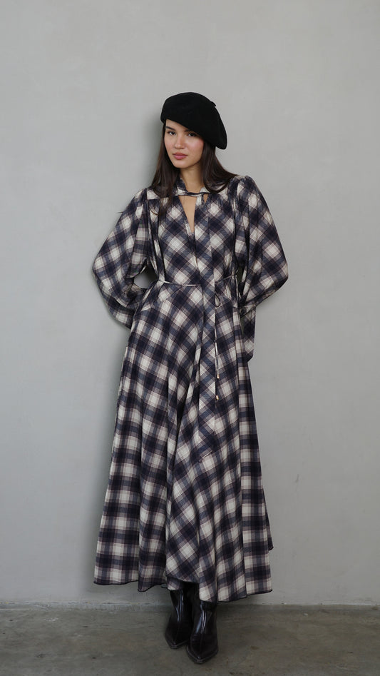 שמלת קלוש עניבה קארינה משבצות | בז/אפור