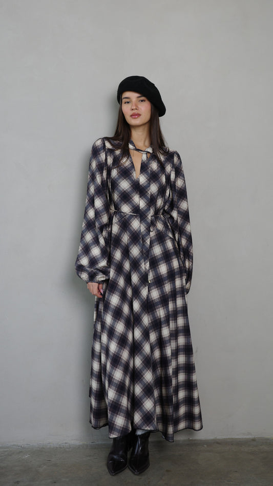 שמלת קלוש עניבה קארינה משבצות | בז/אפור