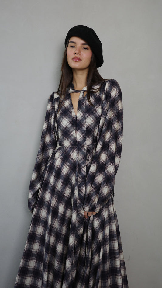 שמלת קלוש עניבה קארינה משבצות | בז/אפור