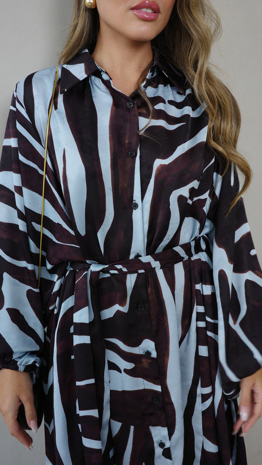 שמלת מקסי אוברסייז כפתורים שארלוט | חום/תכלת