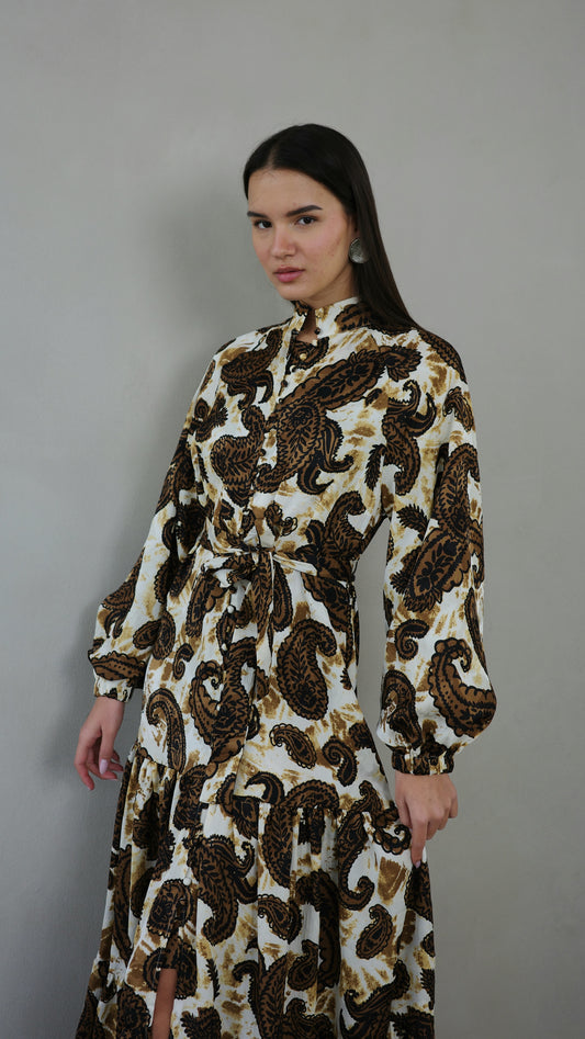 שמלת מקסי קלוש קומות פייזלי | בז/חום