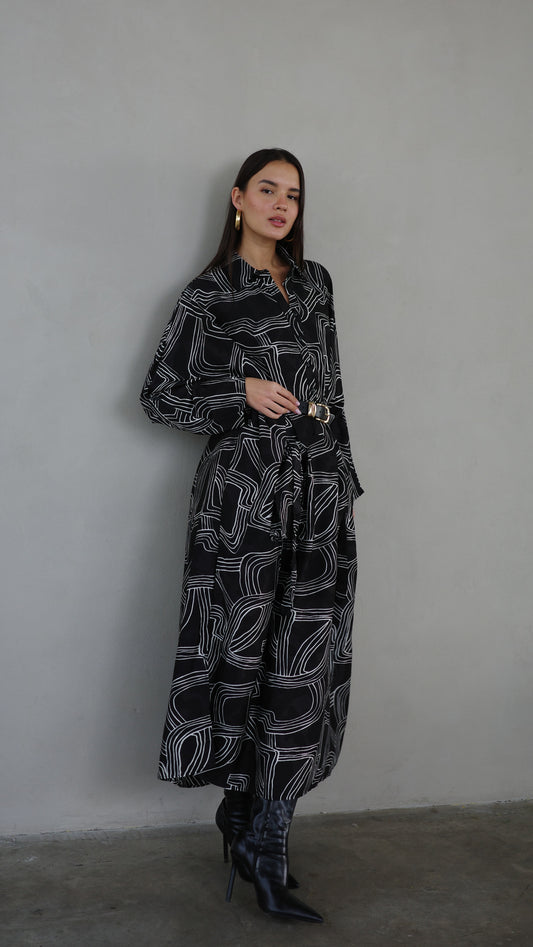 שמלת מקסי גלביה קלאסי מישל | שחור/לבן