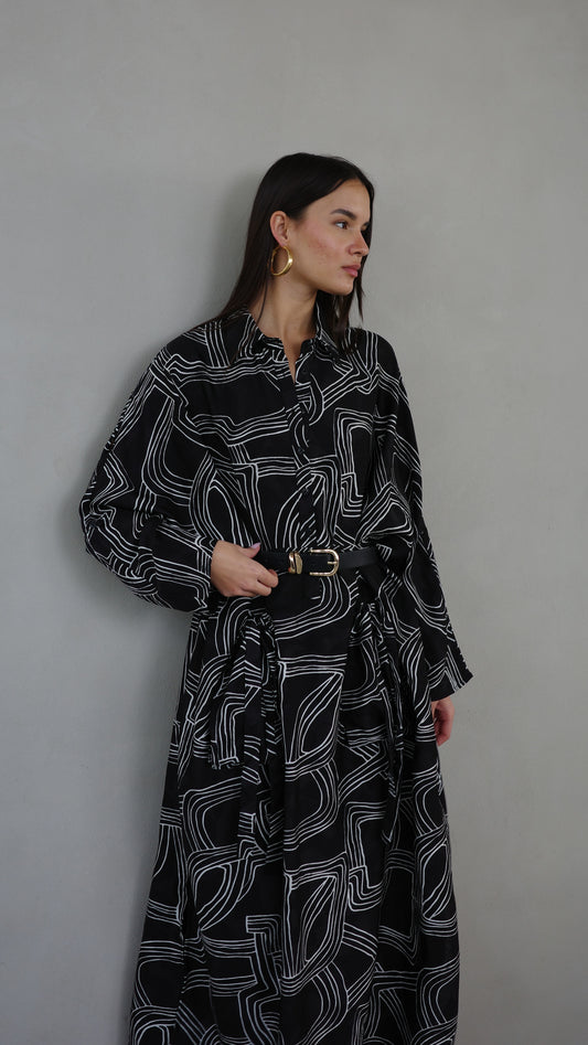 שמלת מקסי גלביה קלאסי מישל | שחור/לבן