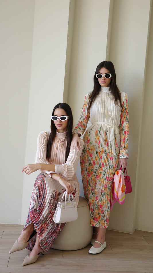 שמלת מידי פליסה קנדרה | שמנת