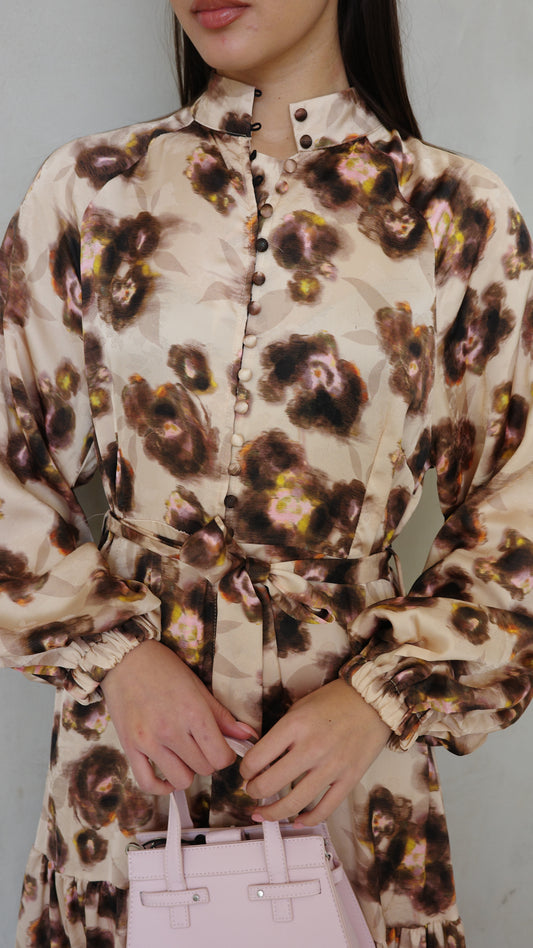 שמלת מקסי קלוש קומות פלווארס | בז/חום