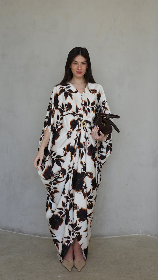 שמלת עטלף כיווצים אבזם פירנצה | בז/חום