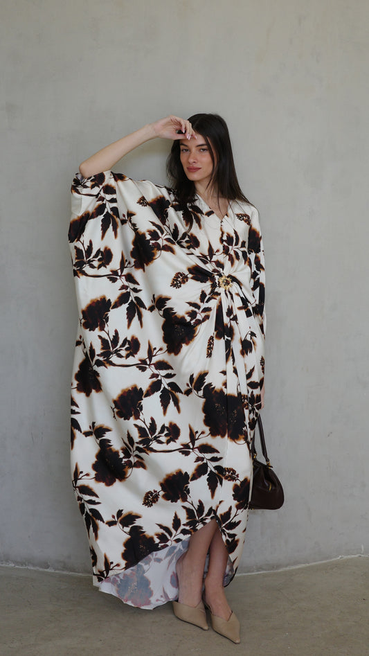 שמלת עטלף כיווצים אבזם פירנצה | בז/חום