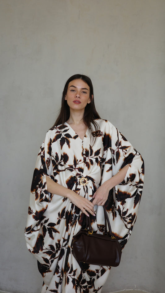 שמלת עטלף כיווצים אבזם פירנצה | בז/חום