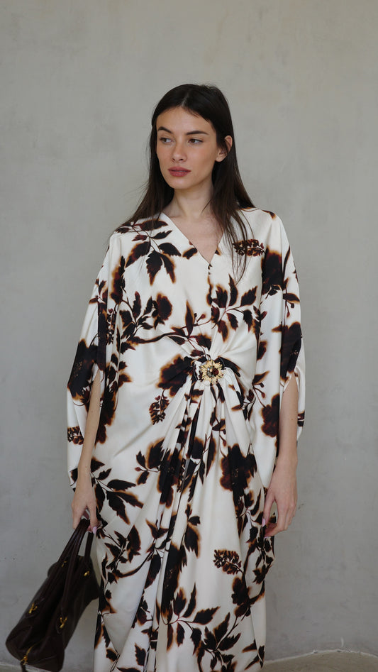 שמלת עטלף כיווצים אבזם פירנצה | בז/חום