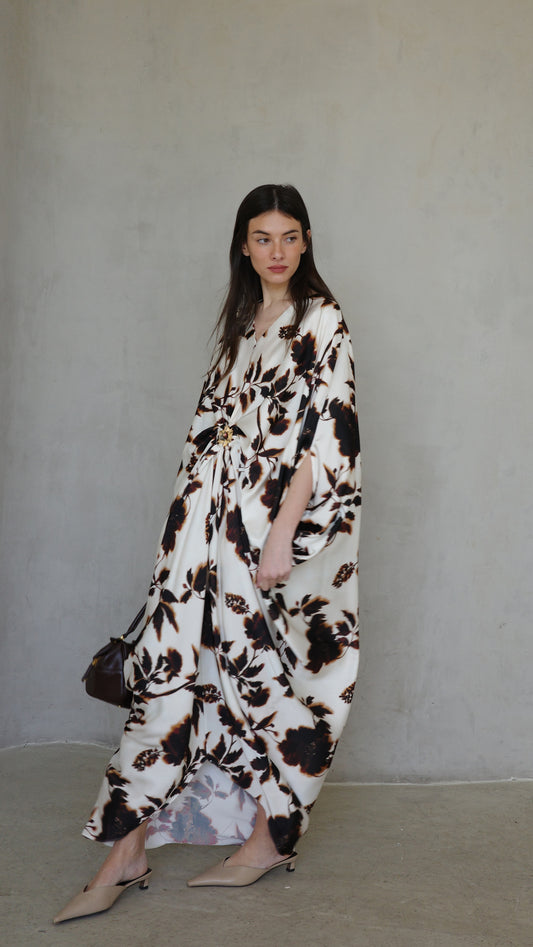 שמלת עטלף כיווצים אבזם פירנצה | בז/חום