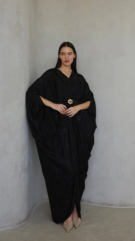 שמלת עטלף כיווצים אבזם פירנצה | שחור